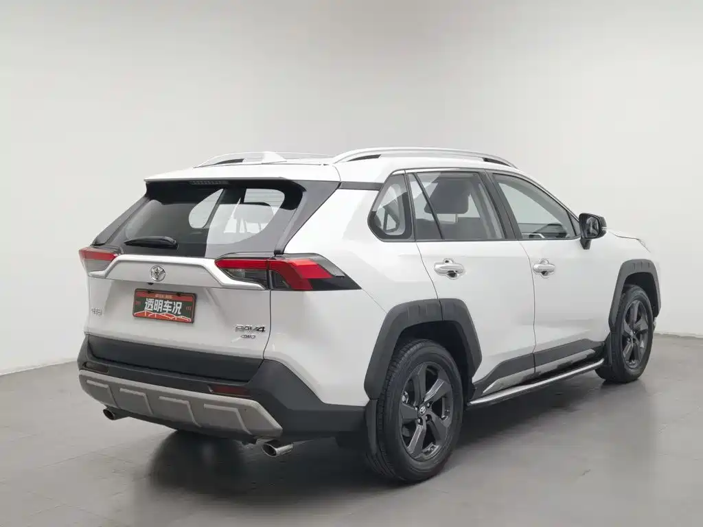 Toyota RAV4 — миниатюра 2