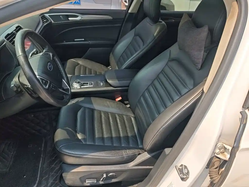 Ford Mondeo — миниатюра 15