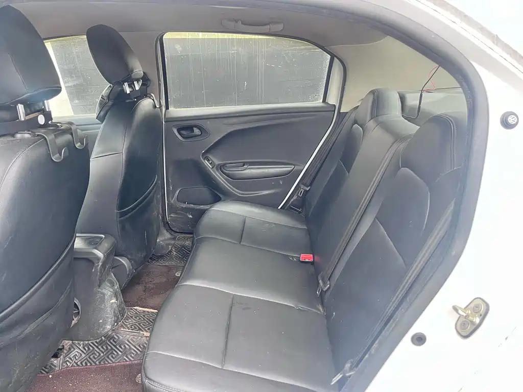 Peugeot 301 — миниатюра 5