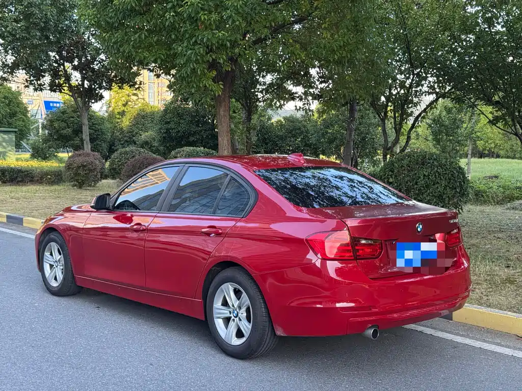 BMW 3 Series — миниатюра 3