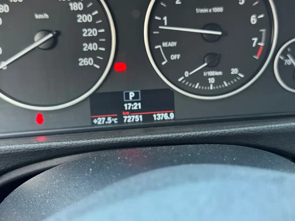BMW 3 Series — миниатюра 13