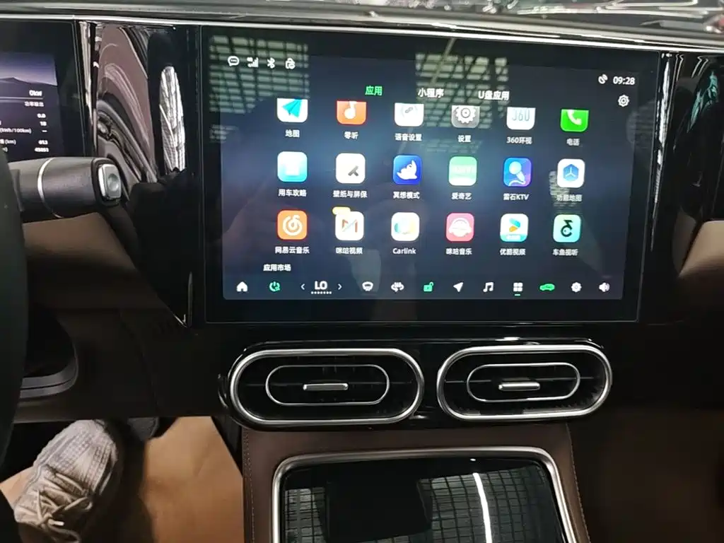 Leapmotor Leapmotor C01 — миниатюра 13