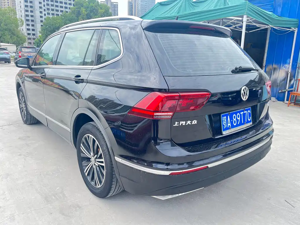 Volkswagen Tiguan L — миниатюра 6