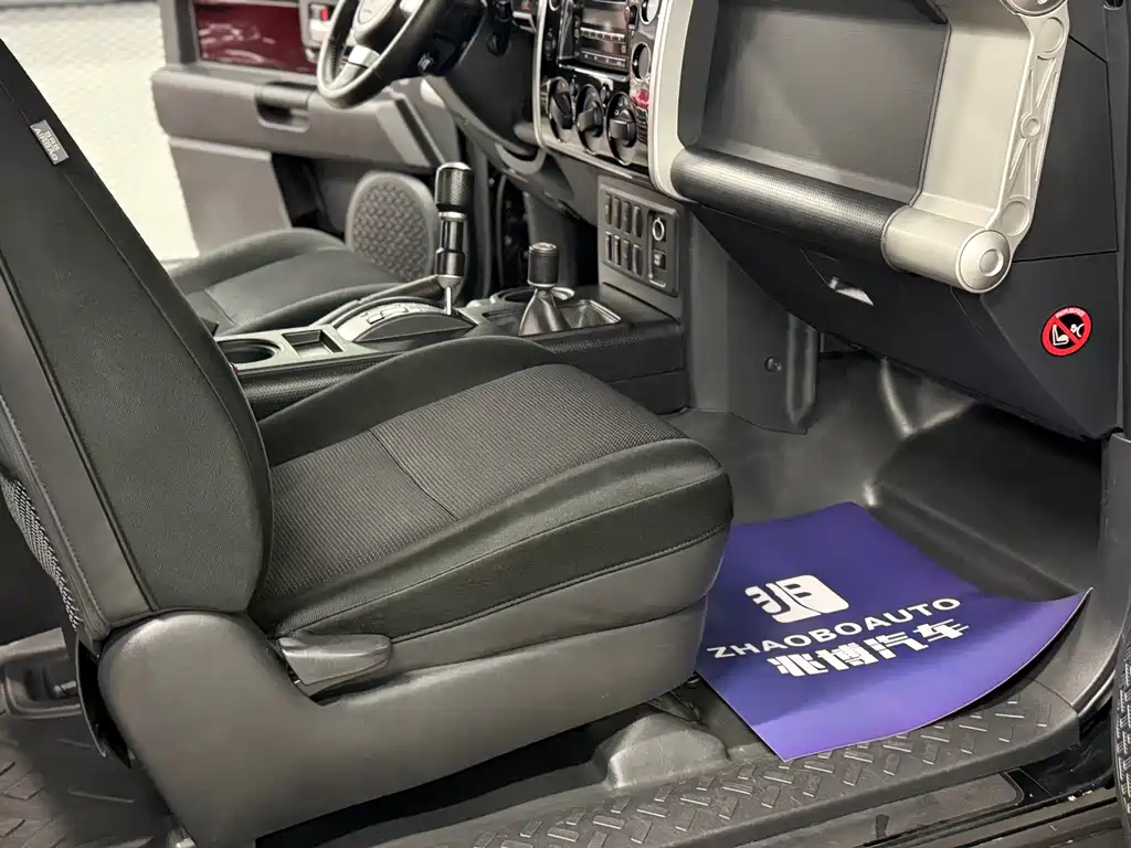 Toyota FJ Cruiser FJ 2011 4.0L