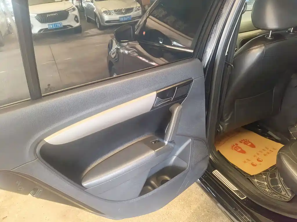 Volkswagen Lavida — миниатюра 10