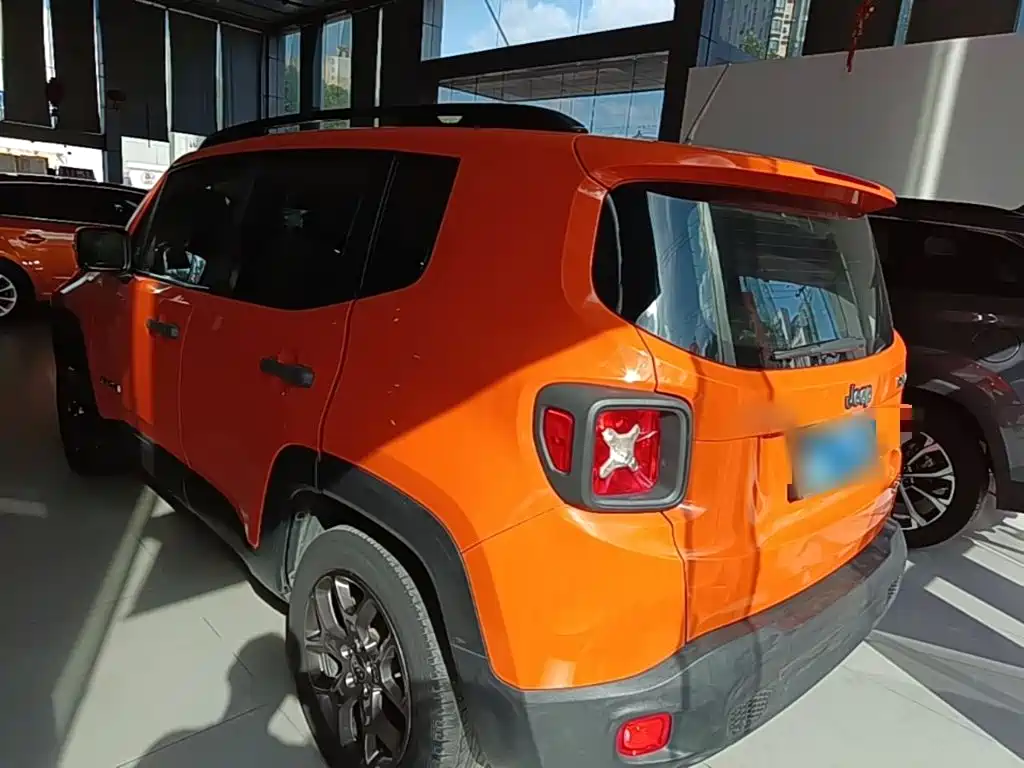 Jeep Renegade — миниатюра 5