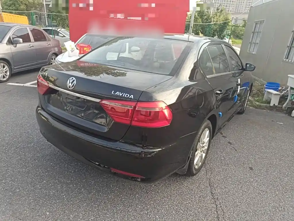 Volkswagen Lavida — миниатюра 7