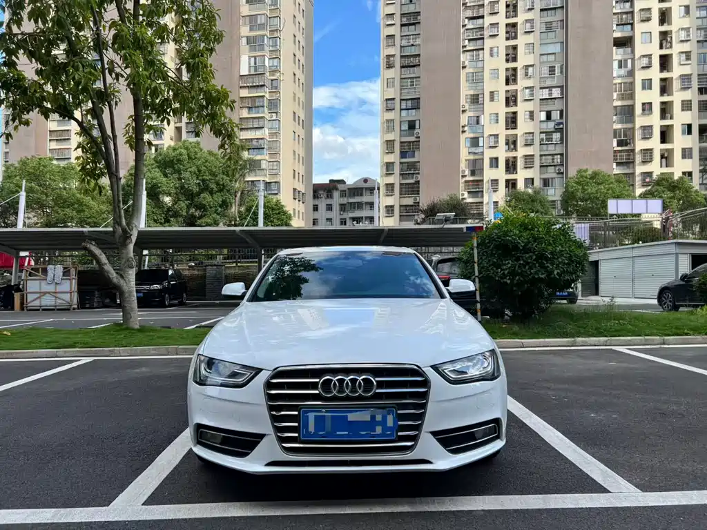 Купить Audi A4L