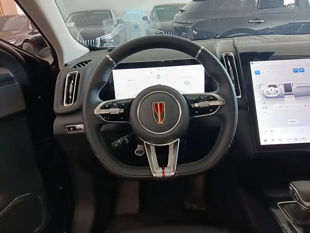 Hongqi Hongqi HS3 PHEV — миниатюра 11