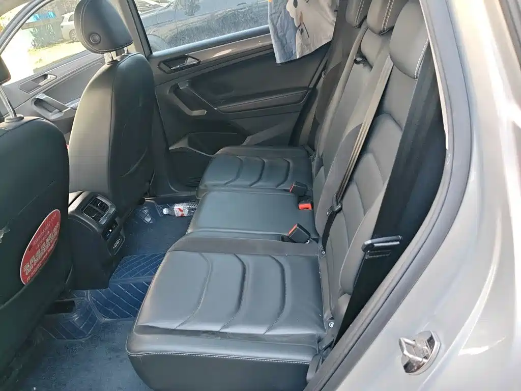 Volkswagen Tiguan L — миниатюра 18