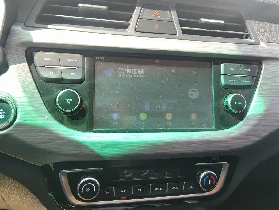 Geely Vision X3 — миниатюра 12