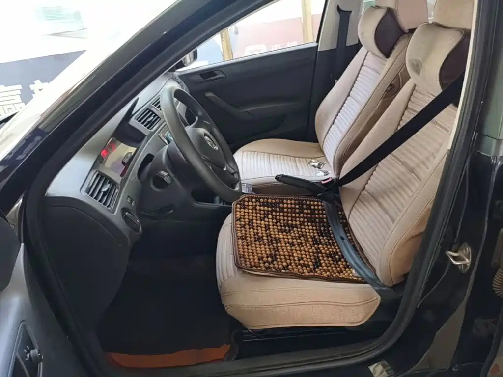 Volkswagen Santana — миниатюра 15