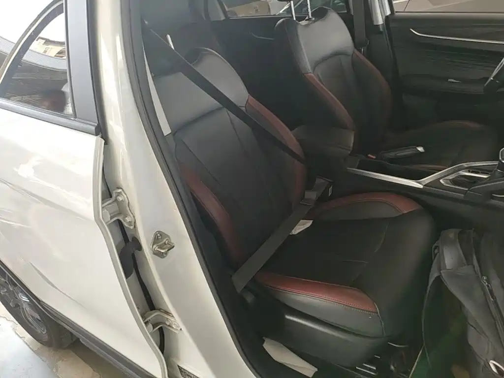 Geely Vision X3 — миниатюра 25