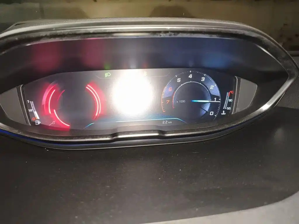 Peugeot 5008 — миниатюра 4