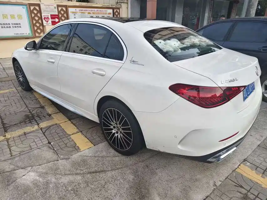 Mercedes-Benz C-Class — миниатюра 2