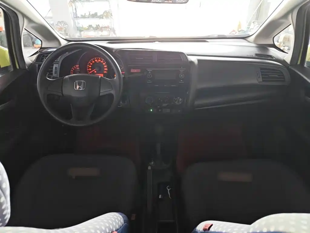 Honda Fit — миниатюра 10