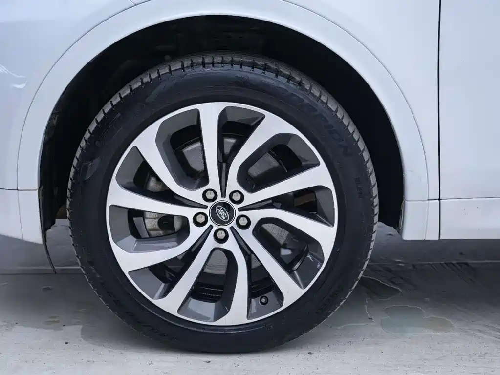 Land Rover Discovery Sport — миниатюра 11