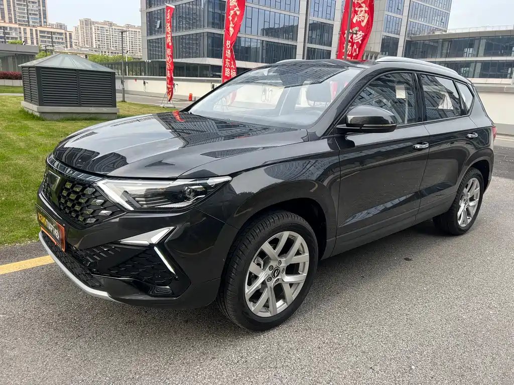 Купить Jetta VS7