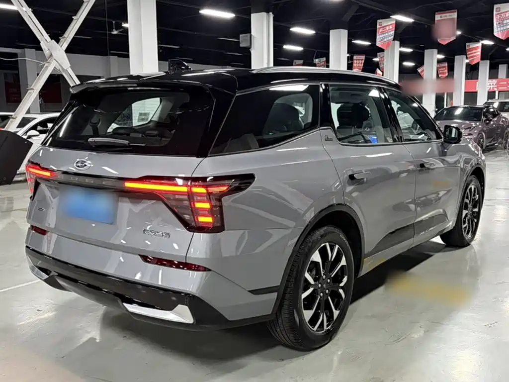 Ford Edge — миниатюра 14