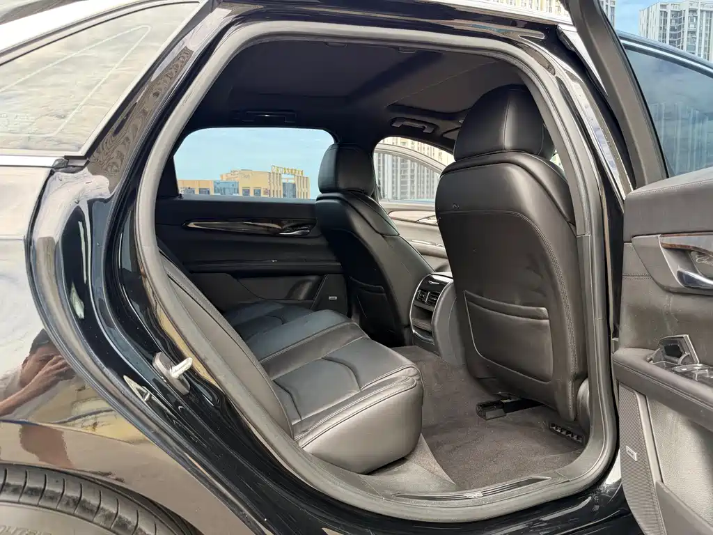 Cadillac CT6 — миниатюра 12