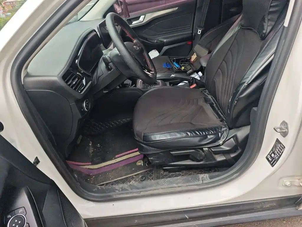 Ford Focus — миниатюра 8