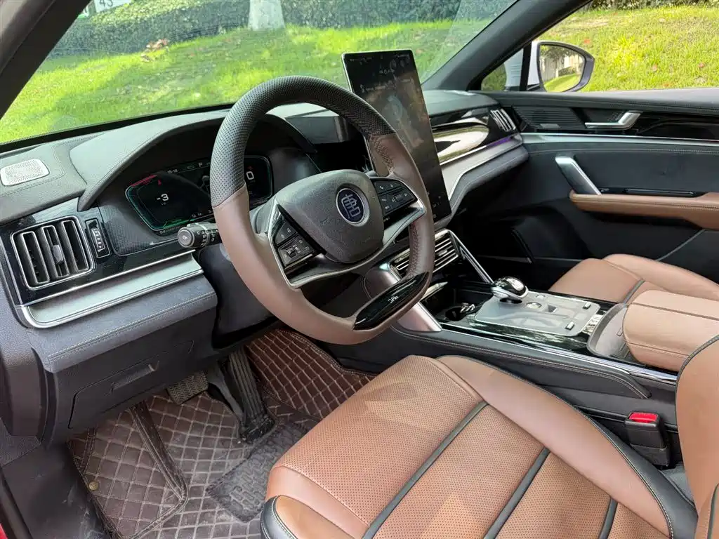 BYD Tang 2021 DM 2.0T