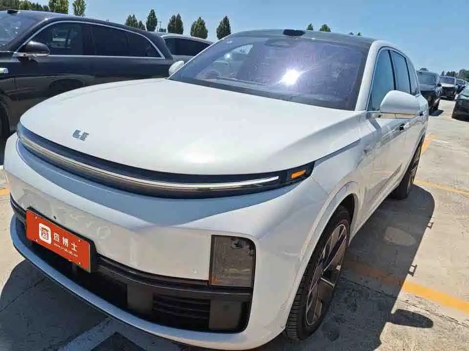 2025 Li Xiang L7 - zdjęcie 1 z 9