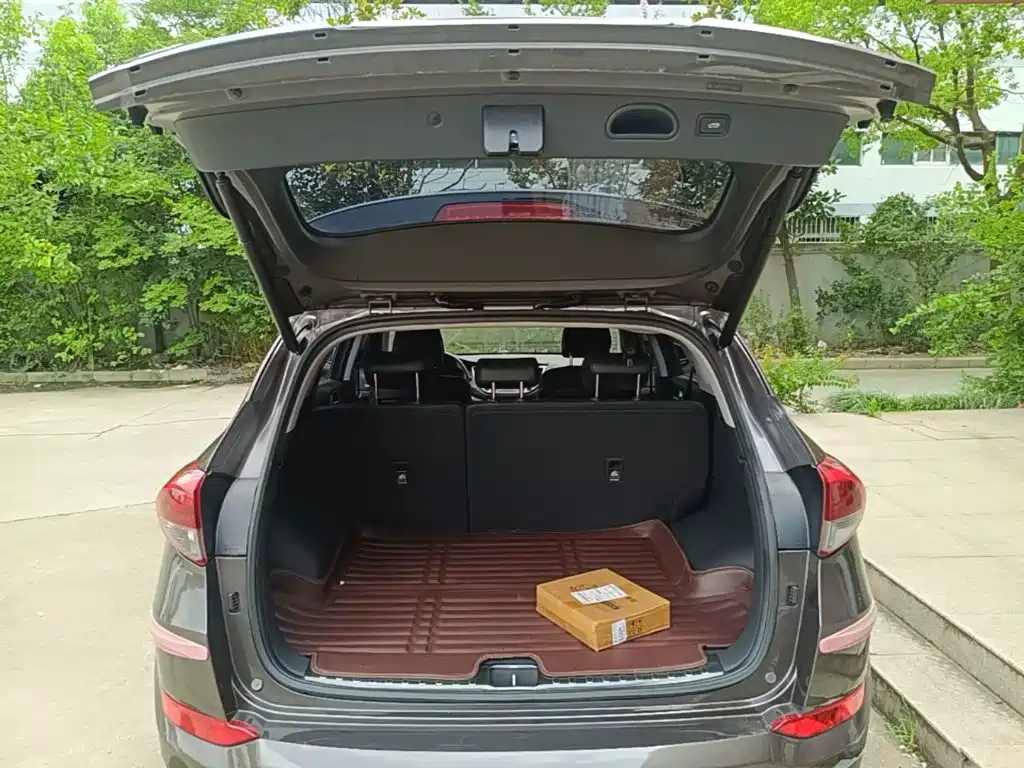 Hyundai Tucson — миниатюра 19