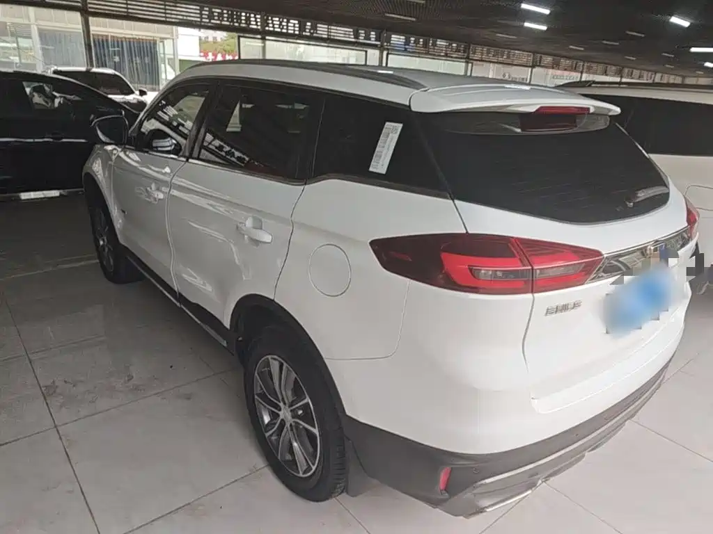 Geely Boyue — миниатюра 5