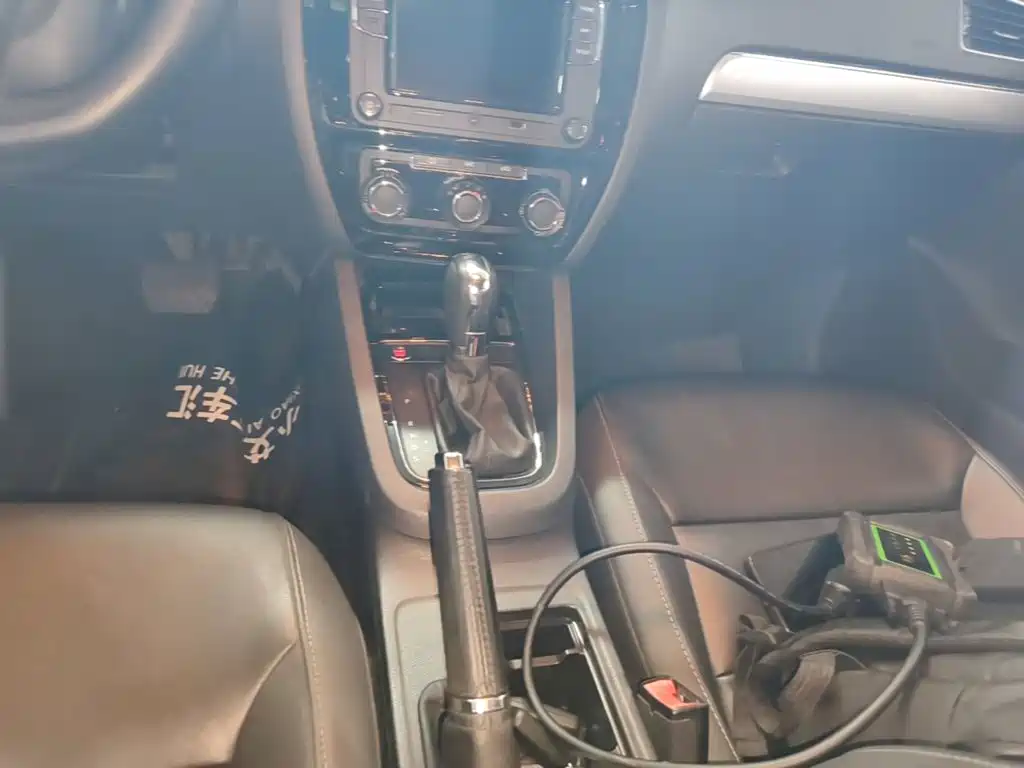 Volkswagen Sagitar — миниатюра 14