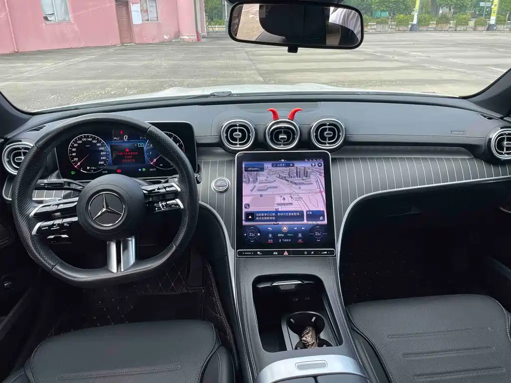 Mercedes-Benz C-Class — миниатюра 8