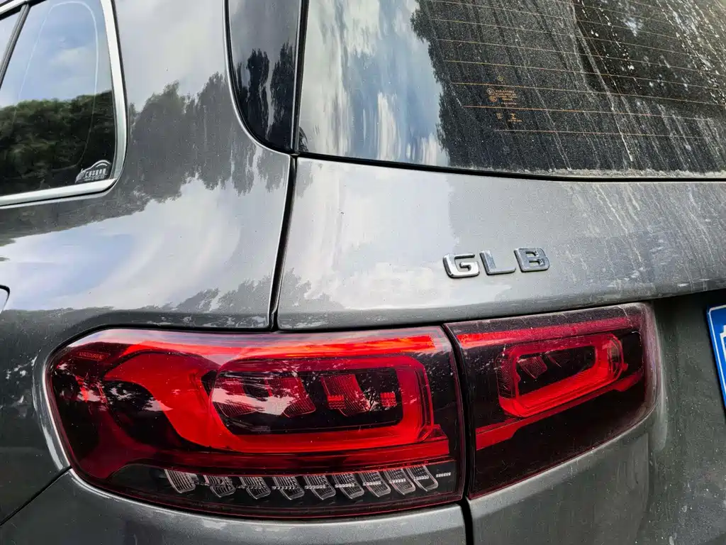 Mercedes-Benz GLB — миниатюра 13