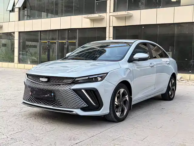 2022 Geely Emgrand L Hi·X/ Hi·P