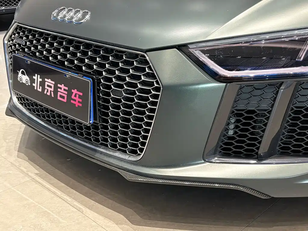 Audi R8 — миниатюра 8