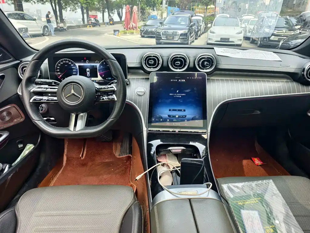 Mercedes-Benz C-Class — миниатюра 5