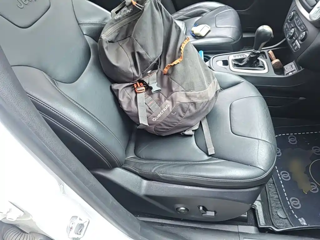 Jeep Cherokee — миниатюра 25