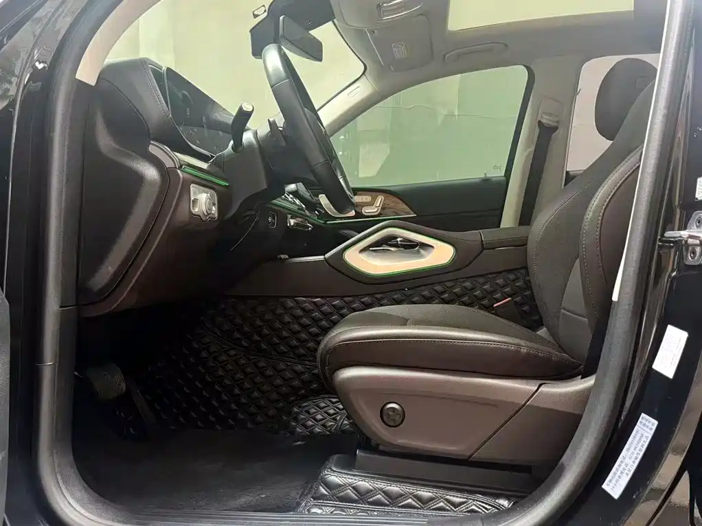 Mercedes-Benz GLE (Import) — миниатюра 9