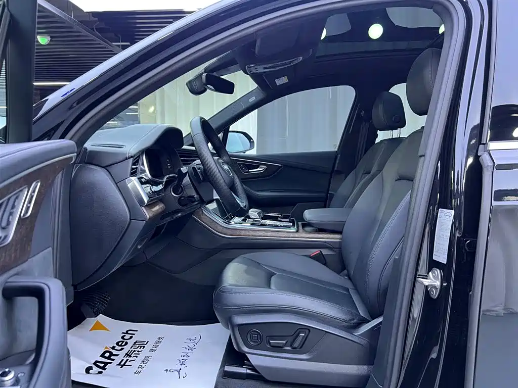 Audi Q7 2022 55 TFSI quattro S line Sport