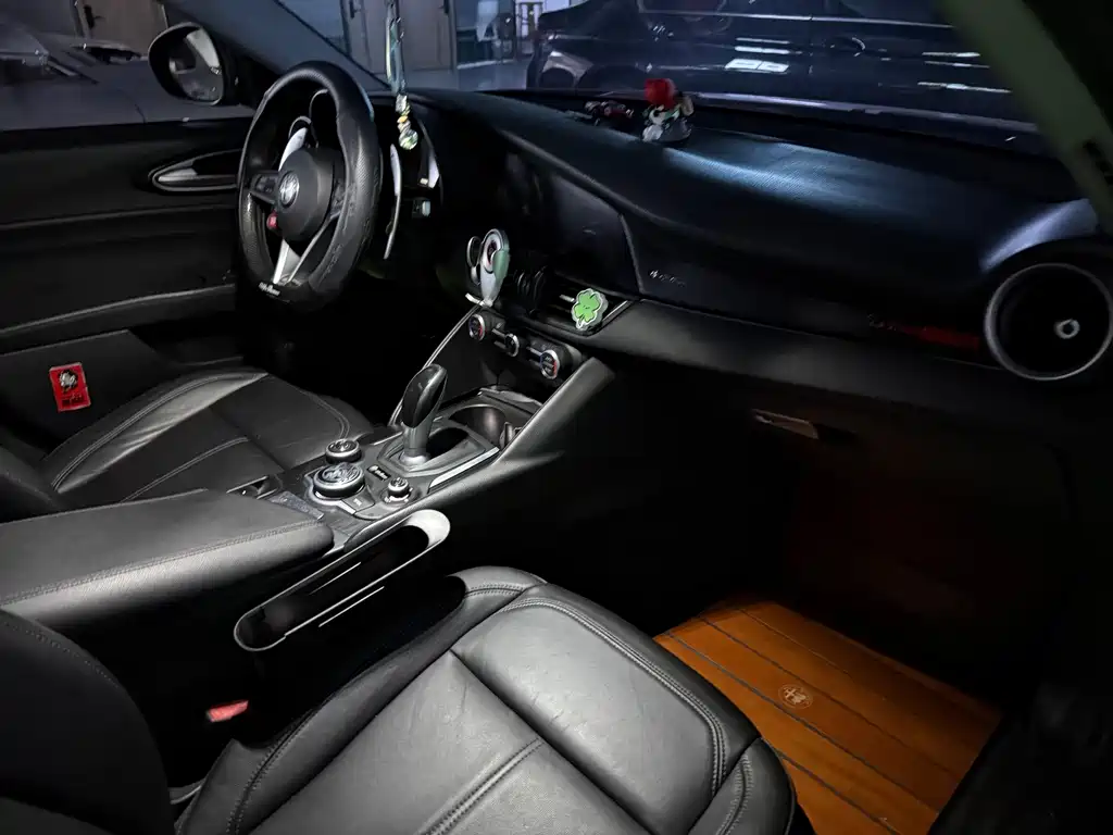 Alfa Romeo Giulia — миниатюра 11