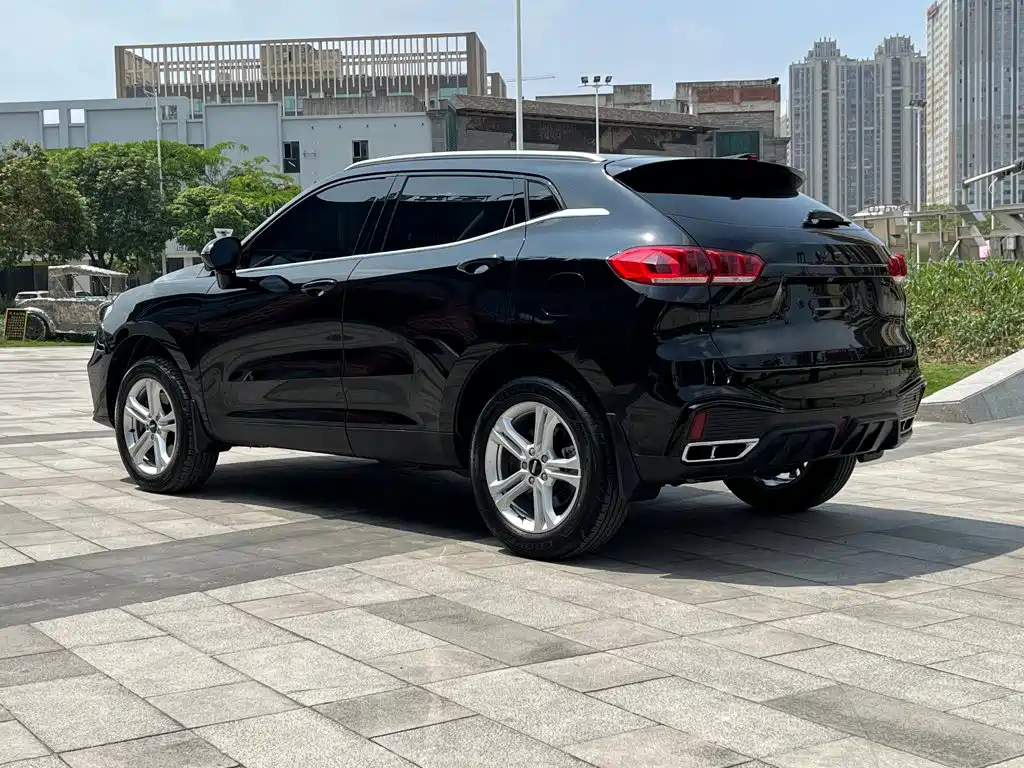 Wey Wey VV5 — миниатюра 6
