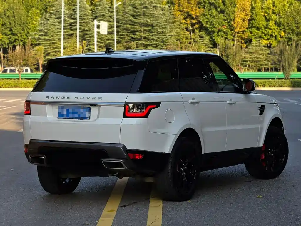 Land Rover Sport PHEV — миниатюра 2
