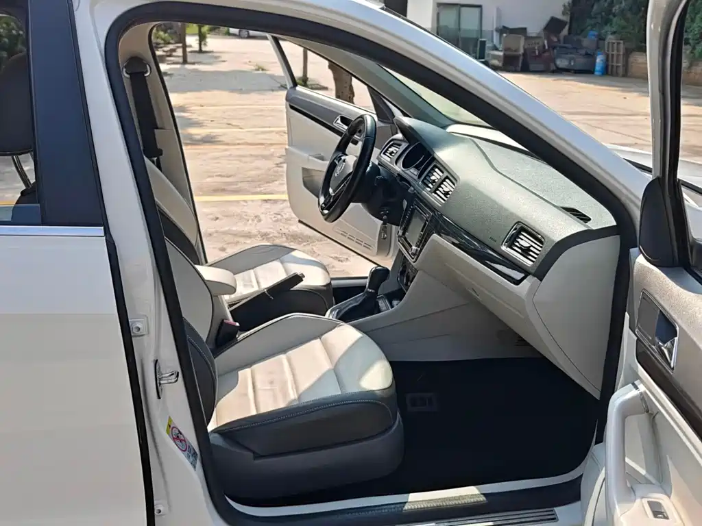 Volkswagen Gran Lavida — миниатюра 11