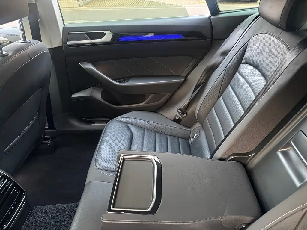 Volkswagen CC — миниатюра 14