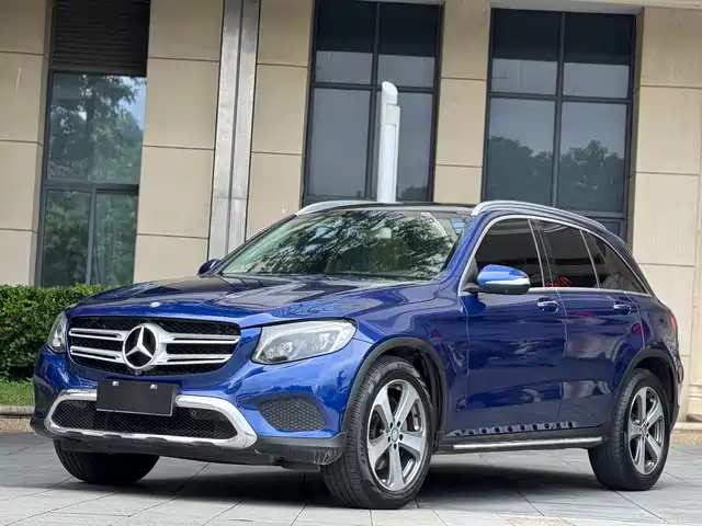 MERCEDES-BENZ GLC