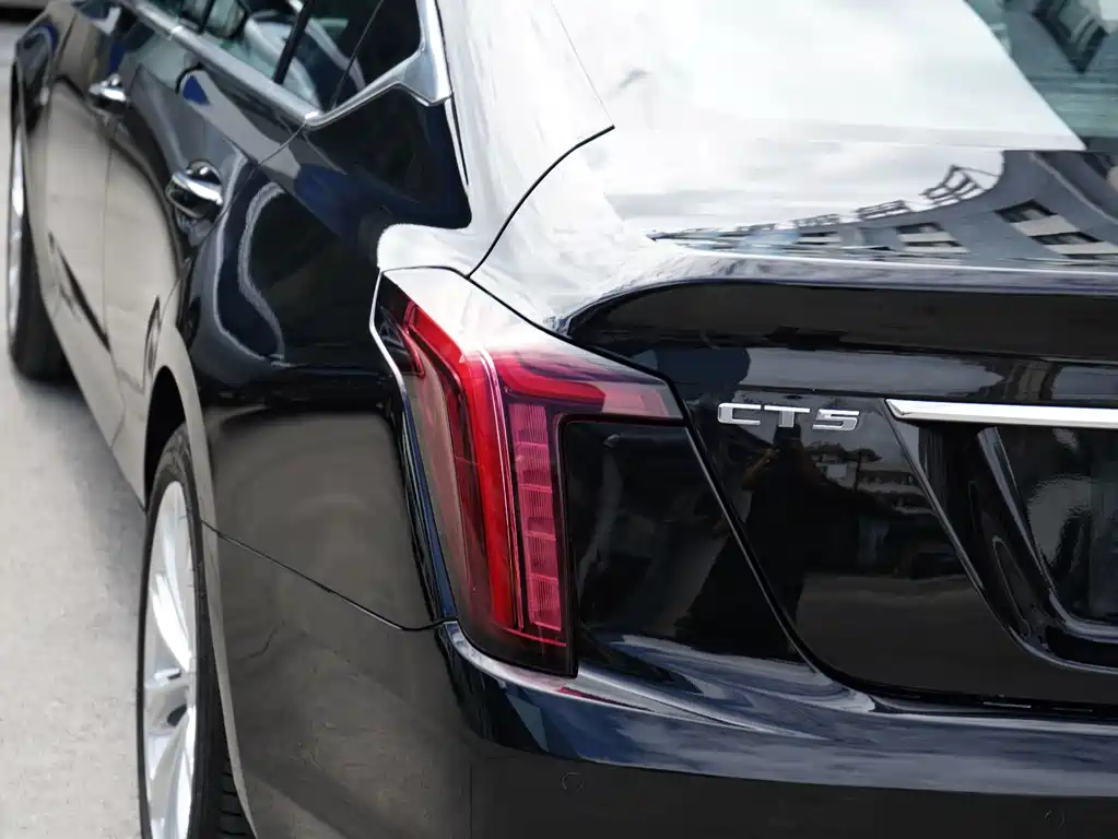 Cadillac CT5 — миниатюра 17