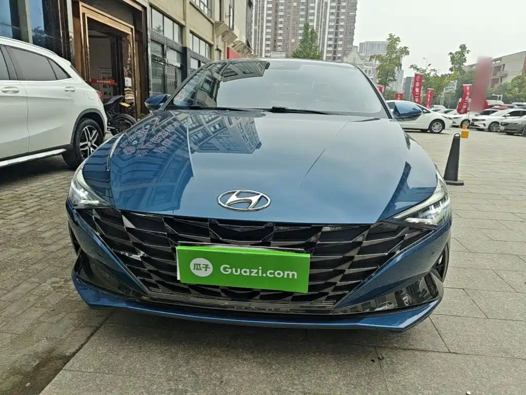 Hyundai Elantra — миниатюра 3