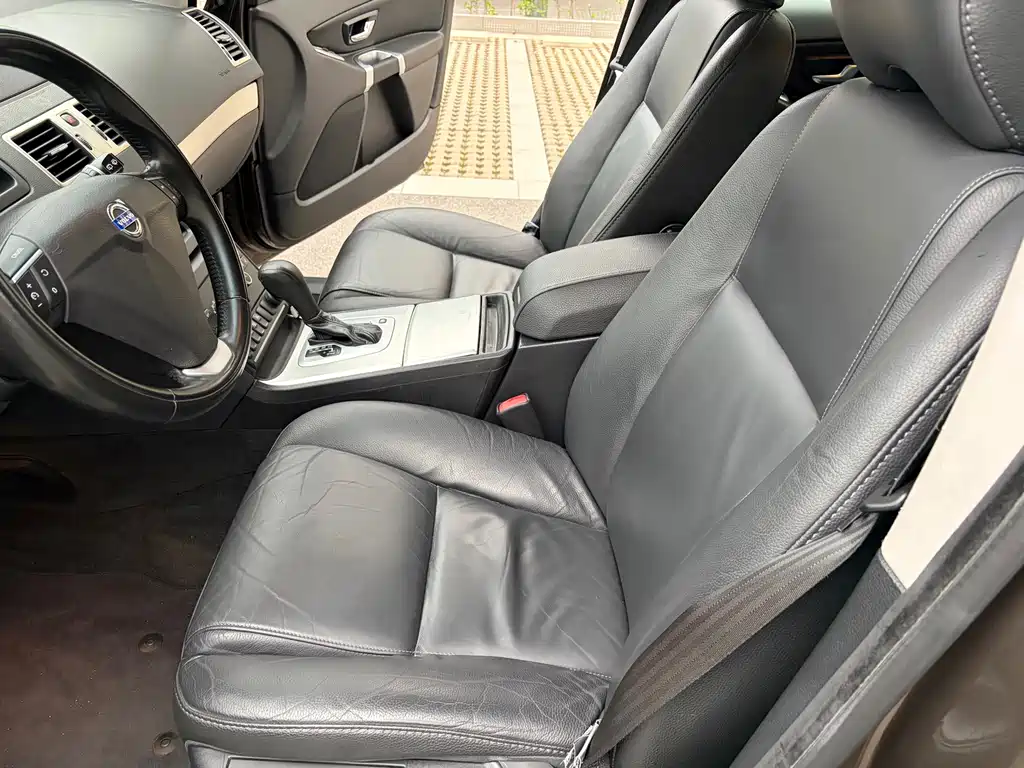 Volvo XC Classic — миниатюра 13