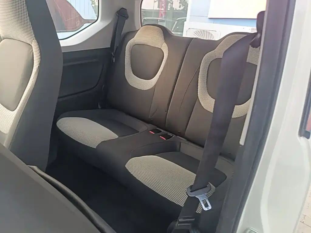 Wuling MINIEV — миниатюра 17