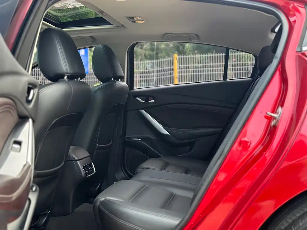 Mazda Atenza — миниатюра 7