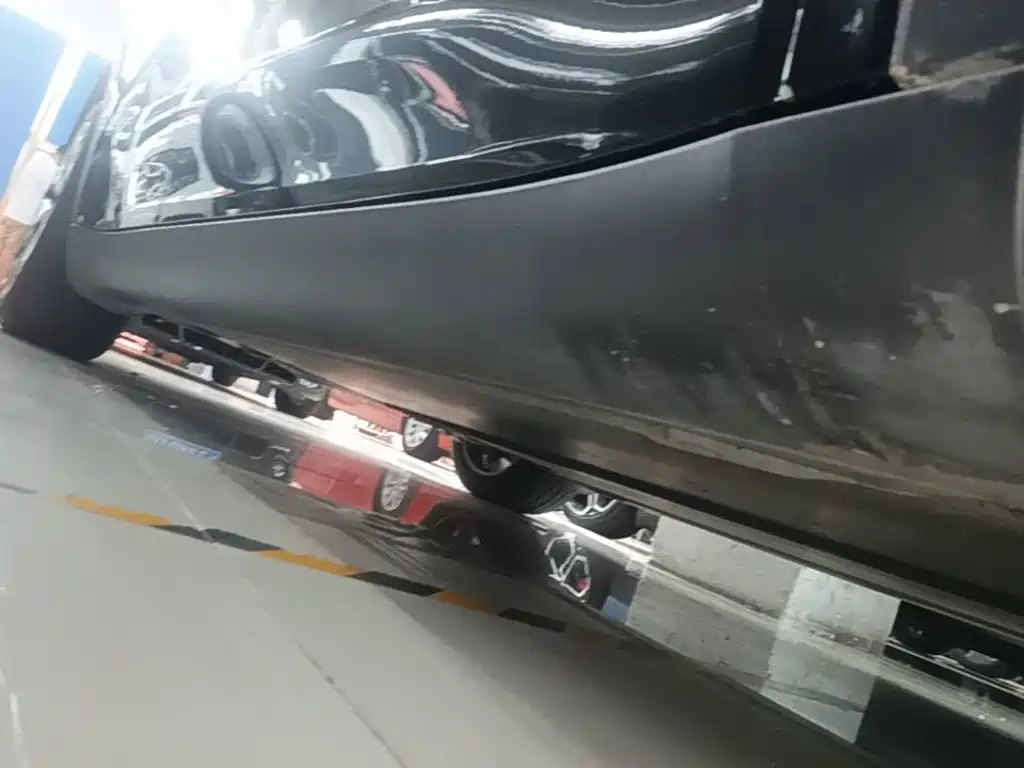 Tesla Model Y — миниатюра 21